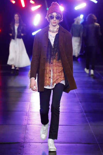 Look 52
